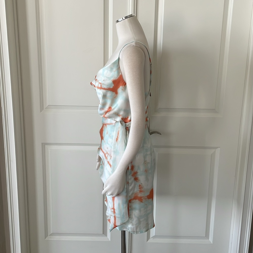 NWT Selfie Leslie Cowl Neck Dress Size Medium - Picture 10 of 12